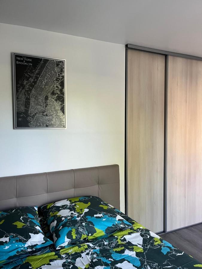 Superbe Appartement Au Bord Du Canal De St Quentin Saint-Quentin  Exteriér fotografie